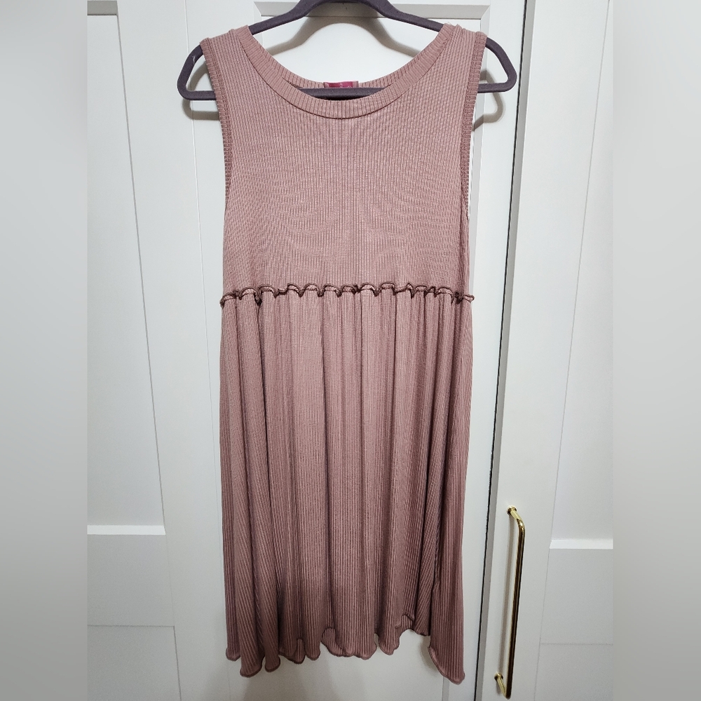 Pink Lily Sleeveless Ribbed Dress in Mauve